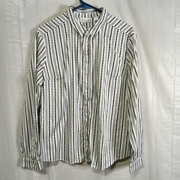 New York & Company Tops - 🦋 7th Avenue NY & Co Button Down Shirt White Black Dots XL
